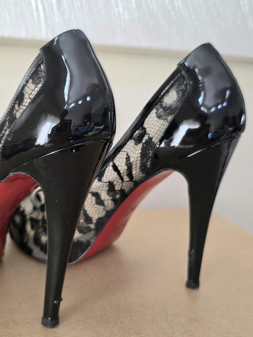 Authentic Christian Louboutin Black Lace & Patent Leather Peep Toe Pumps EU 38.5 - Picture 10 of 16